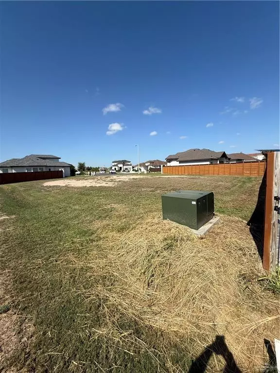 Edinburg, TX 78542,3020 Lago Tahoe