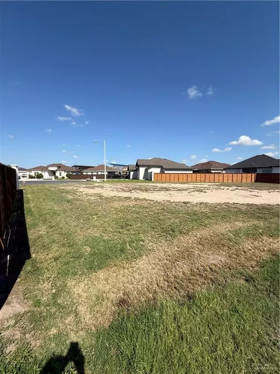 Edinburg, TX 78542,3020 Lago Tahoe