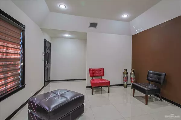Mcallen, TX 78503,412 Toronto AVE #34
