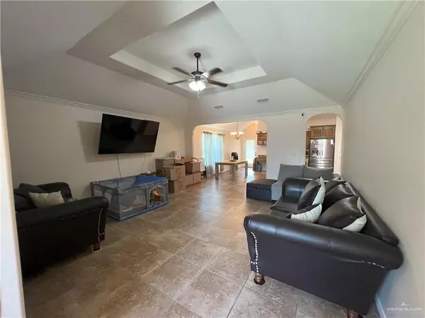 Edinburg, TX 78542,2002 Butkus DR