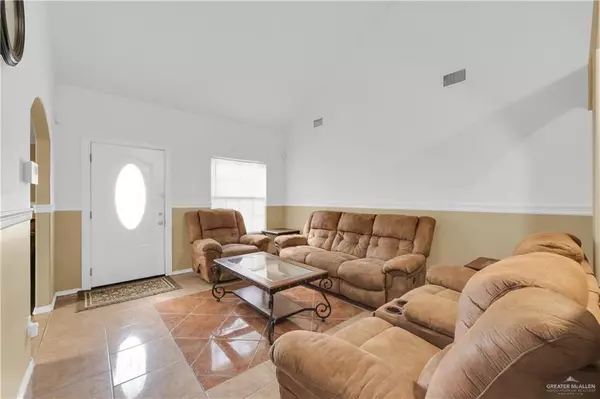 San Juan, TX 78589,2705 Grandora DR