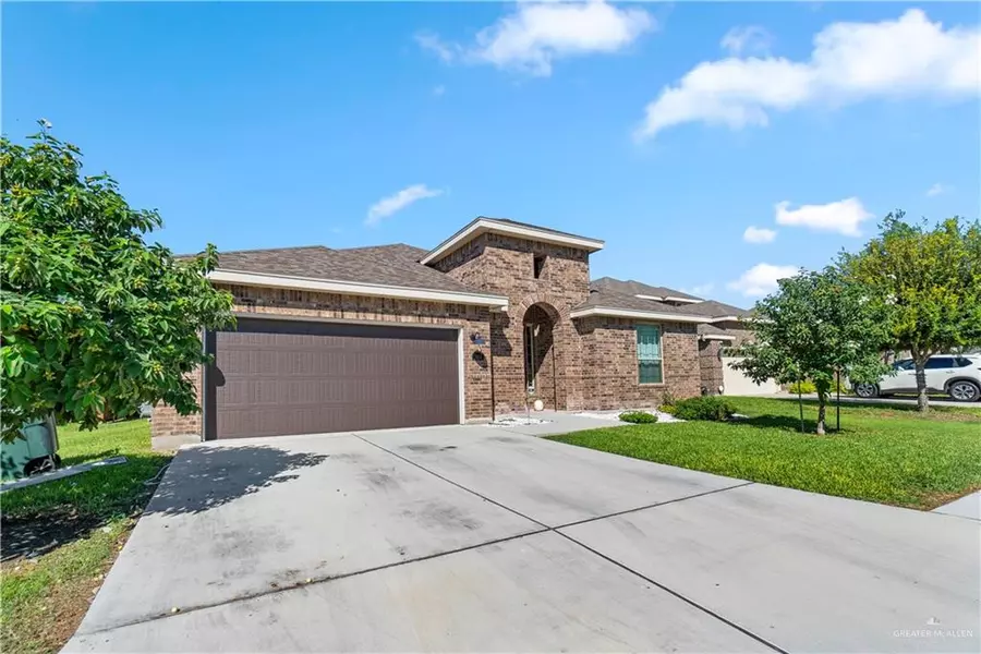1904 Bunting LN, Mission, TX 78572