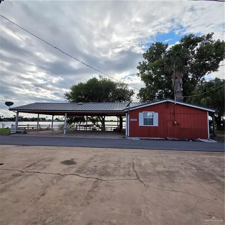 Edcouch, TX 78538,8442 Lago Vista DR