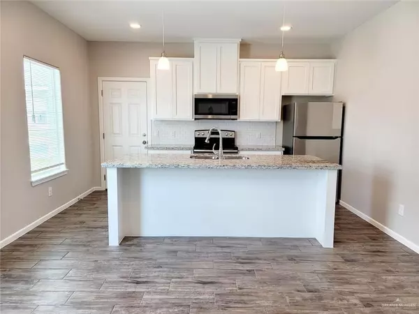 Mcallen, TX 78504,7102 N 56th LN #2