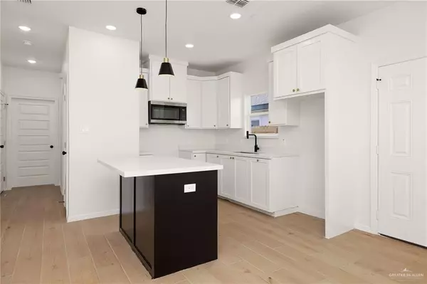 Edinburg, TX 78542,3004 Links DR #3