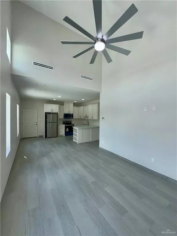 Mission, TX 78572,1001 Hidden Hills ST