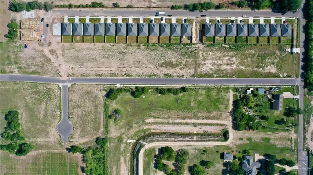 1129 Oak Leaf AVE, Edinburg, TX 78504