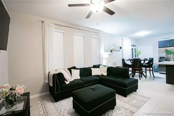 Mcallen, TX 78504,5601 Swallow AVE #2