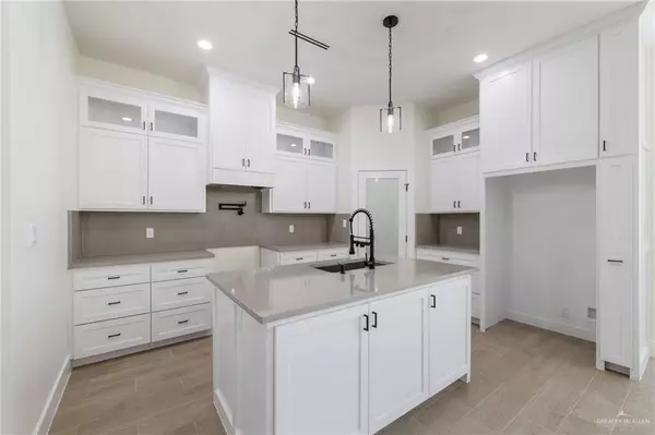 San Juan, TX 78589,3909 La Paloma ST