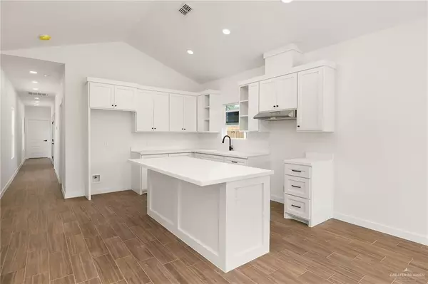 Weslaco, TX 78596,418 W Huisache AVE