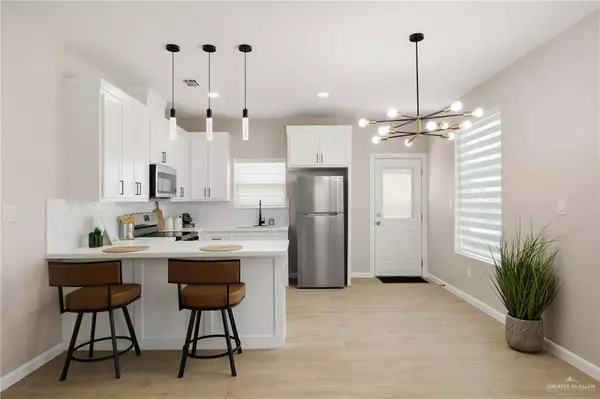 Mission, TX 78572,2106 Selena ST #1