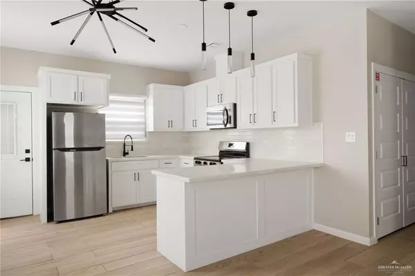 Mission, TX 78573,5813 Ozark AVE #3