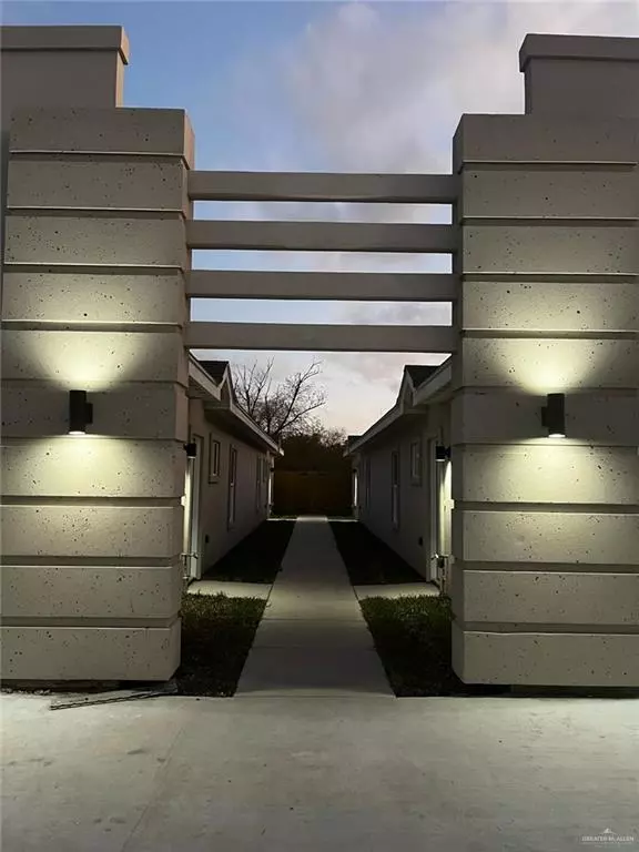 Mercedes, TX 78570,802 E Starr ST