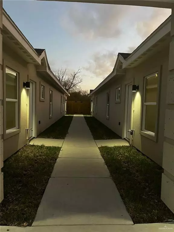 Mercedes, TX 78570,802 E Starr ST