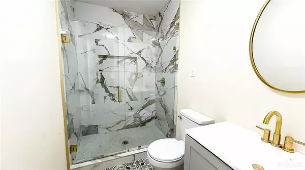 Edcouch, TX 78538,204 S McDaniel ST