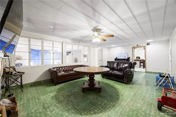 Pharr, TX 78577,602 E Kelly AVE