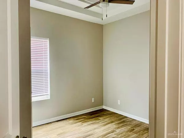 Alton, TX 78573,905 W Sunset Valley #1