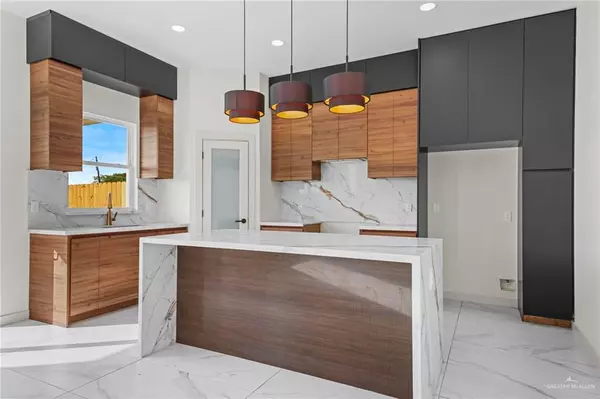 Mcallen, TX 78503,3412 K Center ST