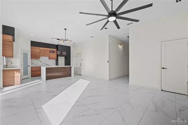 Mcallen, TX 78503,3412 K Center ST