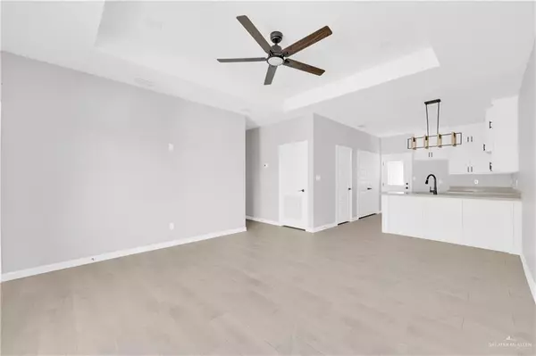 Alamo, TX 78589,909 13th ST