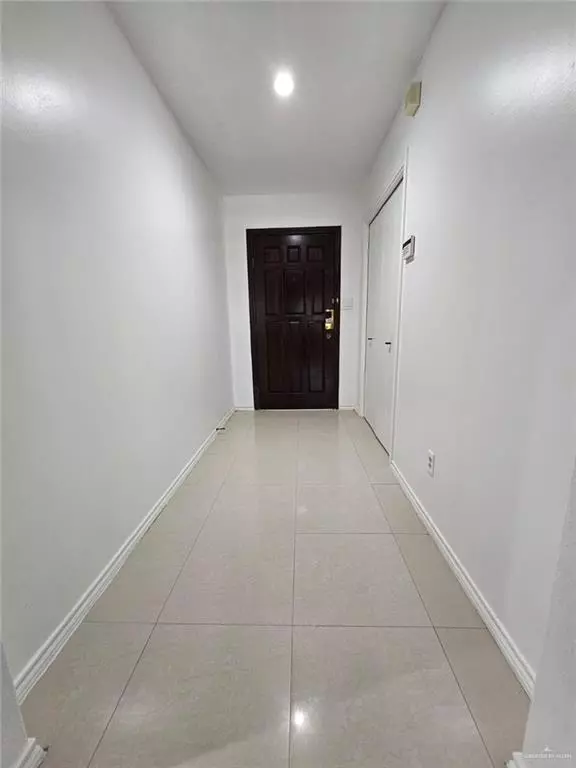 Mcallen, TX 78501,508 W Iris AVE