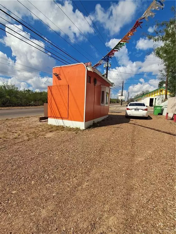100 N Salinas ST, Rio Grande City, TX 78582