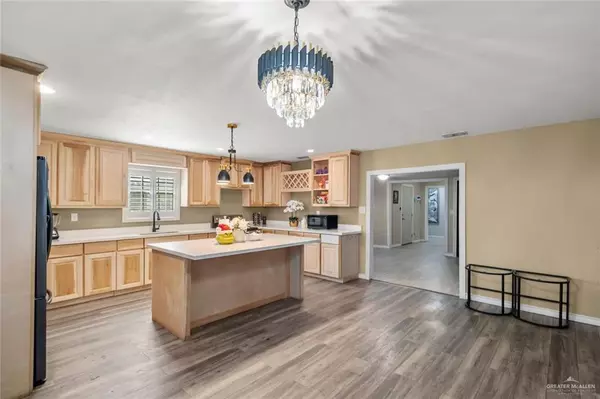 Penitas, TX 78576,1411 White Rock AVE