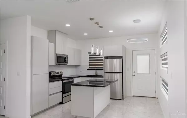 San Juan, TX 78589,1604 Angelina DR #4