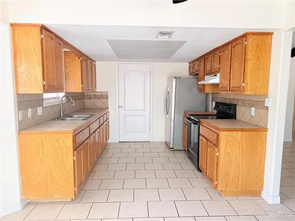 Mcallen, TX 78504,2412 Eagle AVE