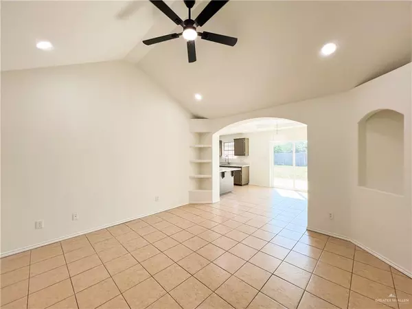 San Juan, TX 78589,301 Maiele CIR