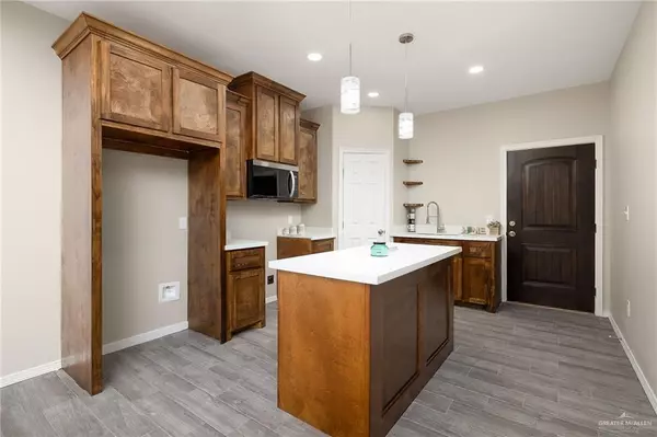 Weslaco, TX 78596,2761 Naples ST