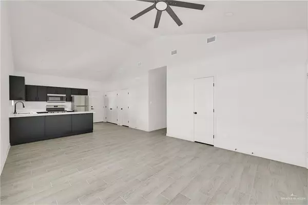 Weslaco, TX 78596,2612 Robin ST #Apt#3