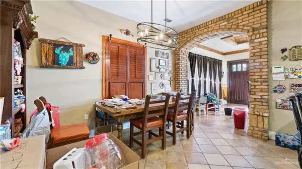 Mission, TX 78573,1717 Thompson RD