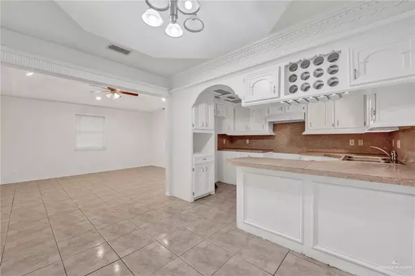 La Joya, TX 78560,704 Denise CIR