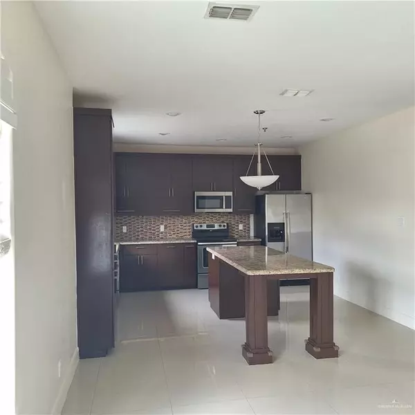 Mcallen, TX 78503,1212 E Pineridge AVE #4