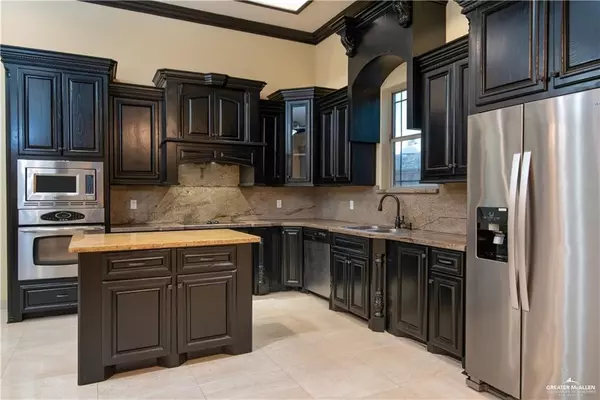 Mission, TX 78572,3905 San Efrain