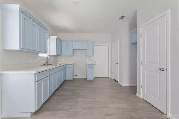 Elsa, TX 78543,340 Eva ST #5