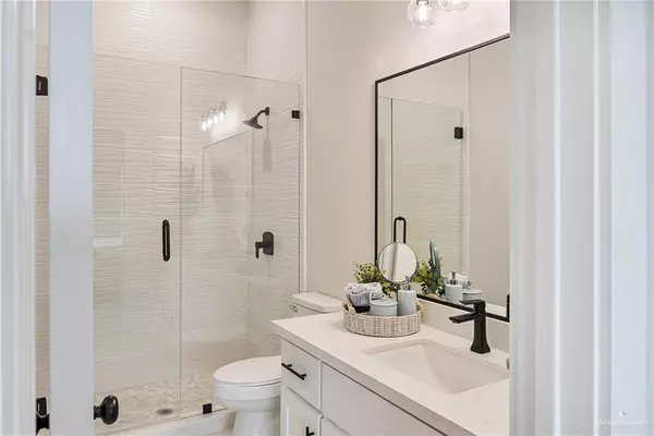 Weslaco, TX 78599,2404 Zinnia ST