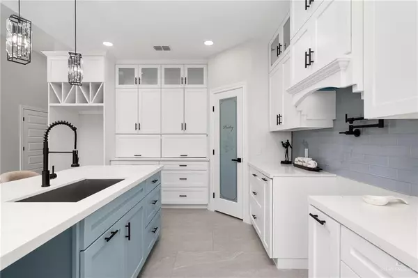 Weslaco, TX 78599,2309 Cardinal DR