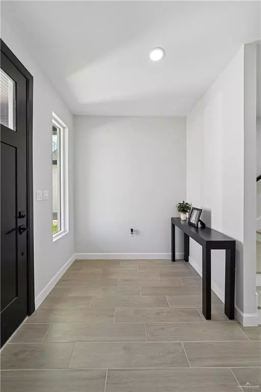 Mission, TX 78573,1013 Azalea ST