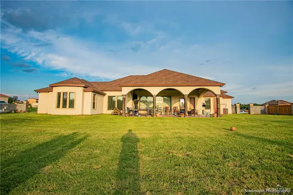 La Joya, TX 78560,104 Loma Blanca ST