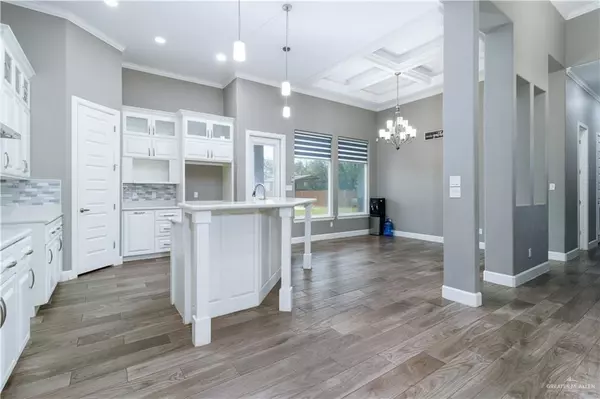 Weslaco, TX 78596,1007 Lilia DR