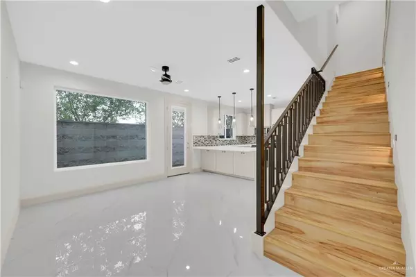 Mcallen, TX 78504,216 Canary AVE