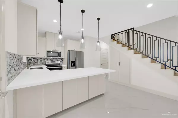 Mcallen, TX 78504,216 Canary AVE