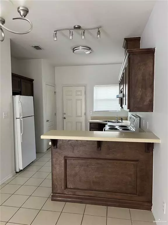 Alton, TX 78573,3005 E Diamond Head AVE #4/D