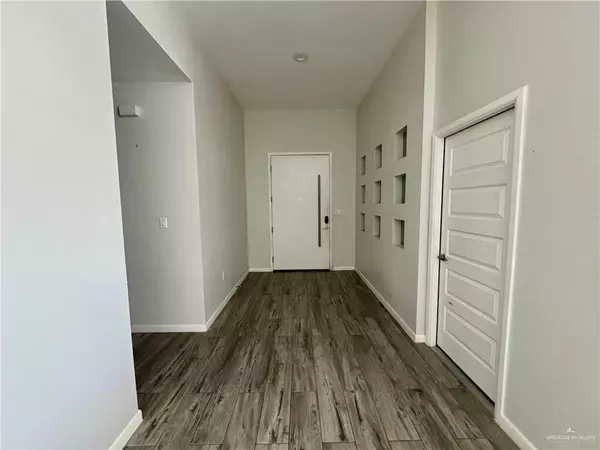 Harlingen, TX 78552,8706 Pink Flamingo