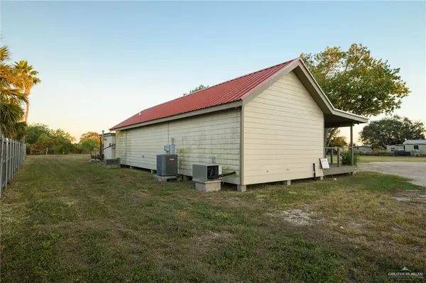 Raymondville, TX 78580,227 S Expressway 77