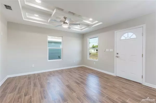 Weslaco, TX 78596,309 E Mesquite ST E