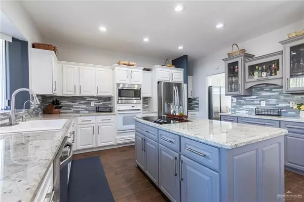 Mission, TX 78572,3305 San Roman ST