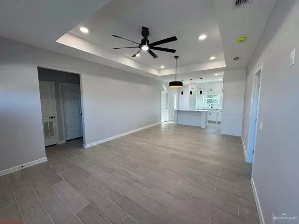 Alamo, TX 78516,400 Tower Hills ST